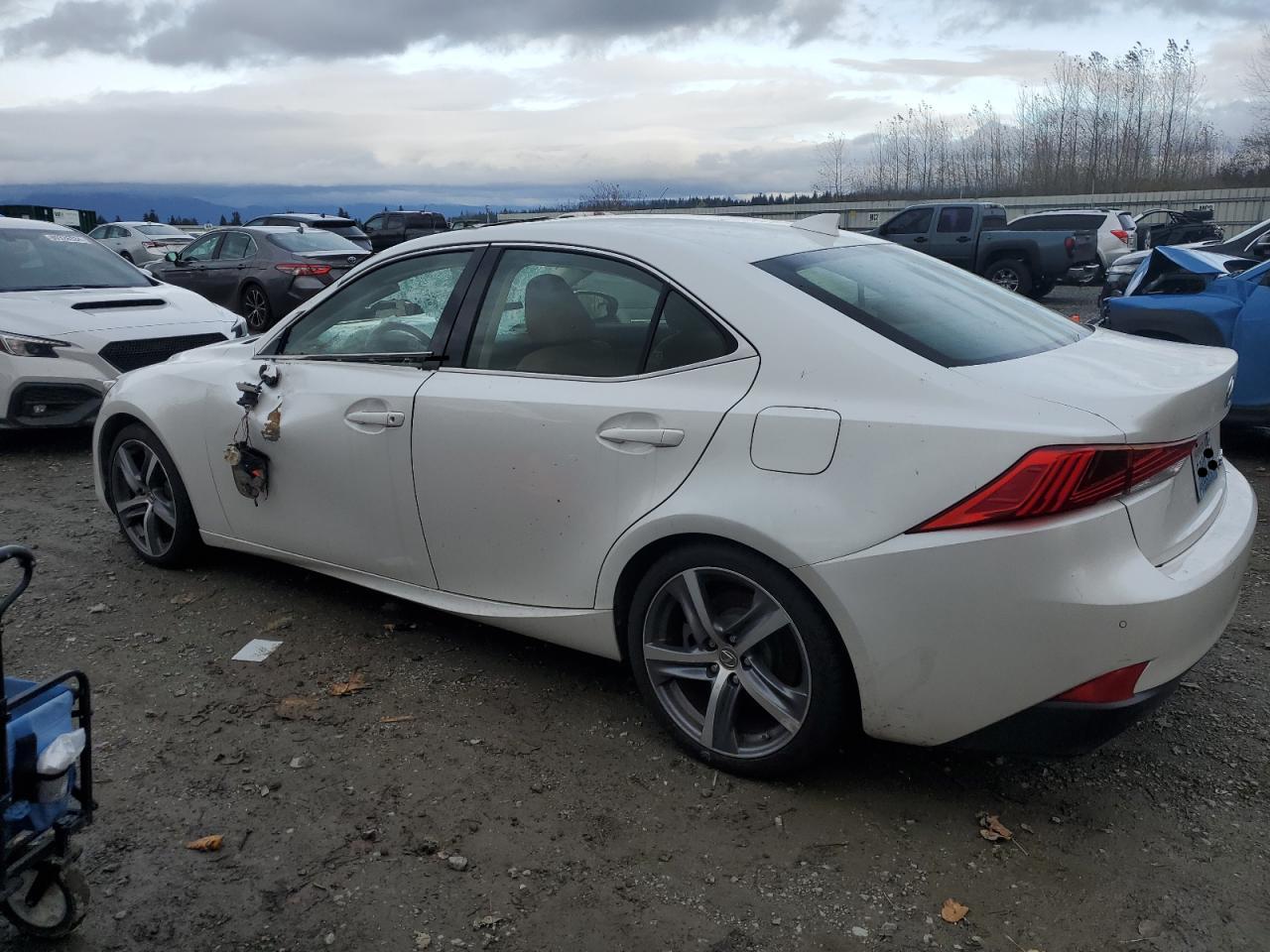 Lot #2988764668 2018 LEXUS IS 300