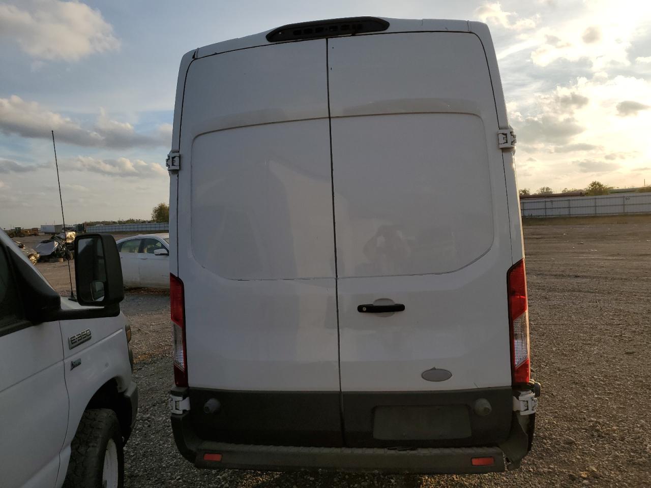 Lot #3028656278 2018 FORD TRANSIT T-