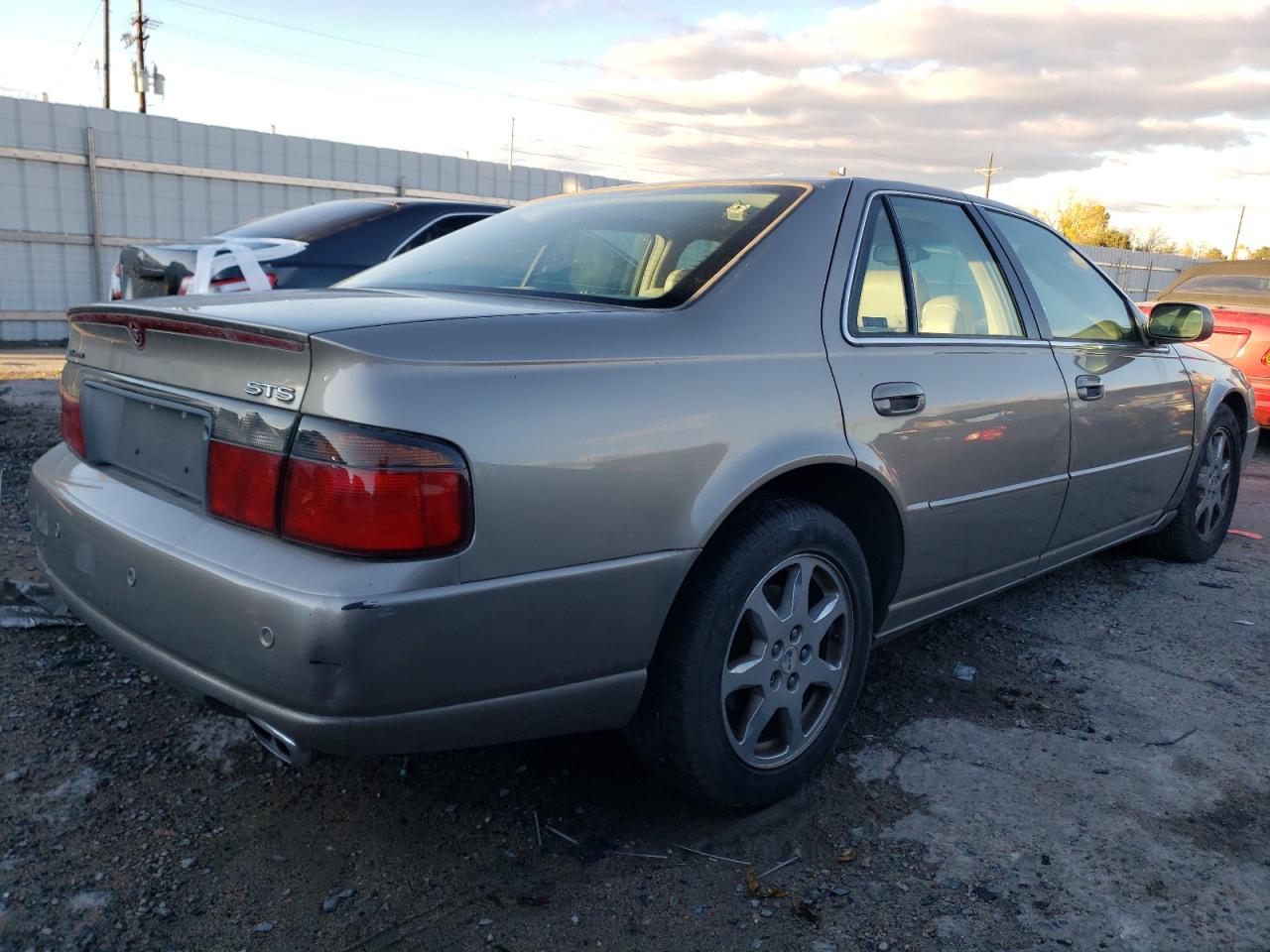 Lot #2957001910 2002 CADILLAC SEVILLE ST