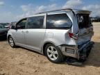 TOYOTA SIENNA LE photo