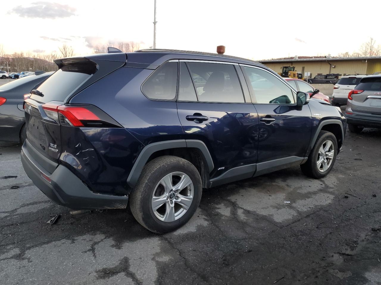 Lot #3034495742 2019 TOYOTA RAV4 XLE