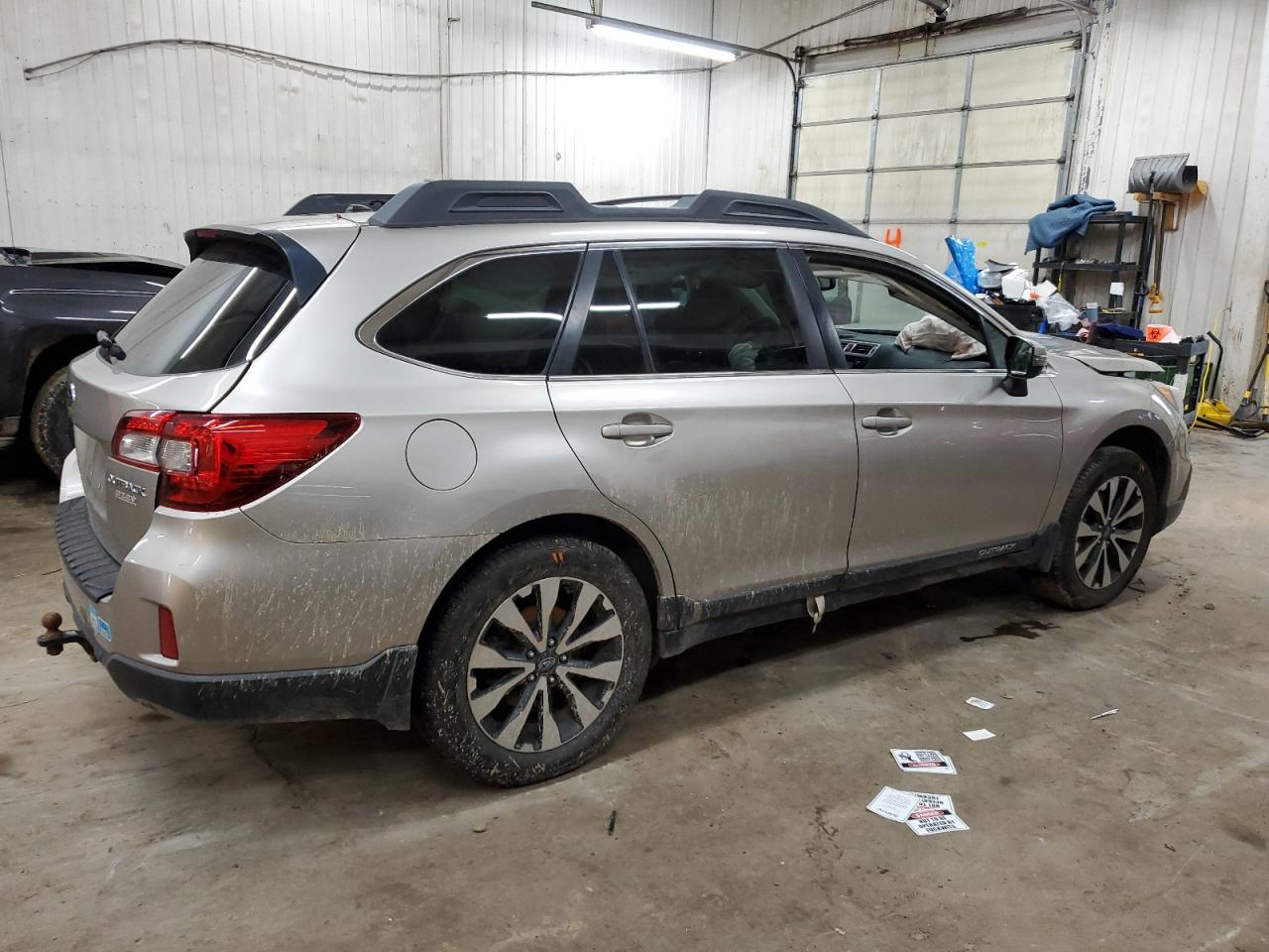 Lot #2976991619 2015 SUBARU OUTBACK 2.