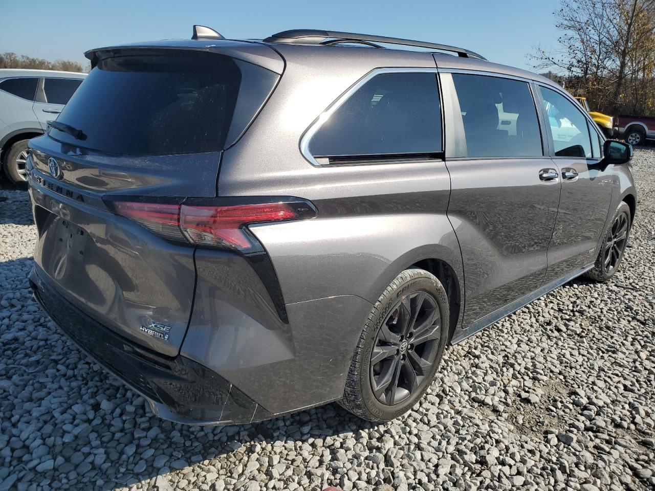 Lot #3031413721 2021 TOYOTA SIENNA XSE