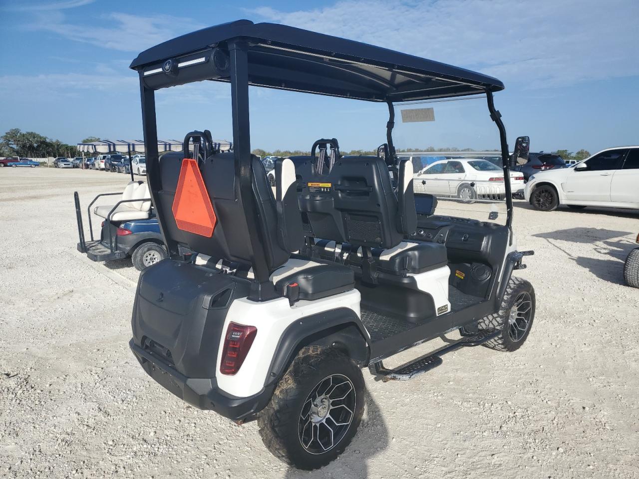 Lot #3033390909 2024 HDKP GOLF CART