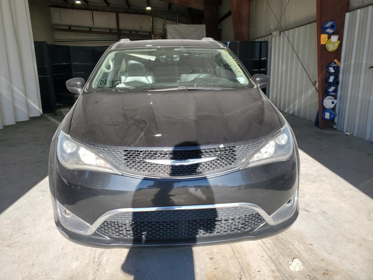 2c4rc1bg2hr739337 - 2017 chrysler pacifica - #81054394