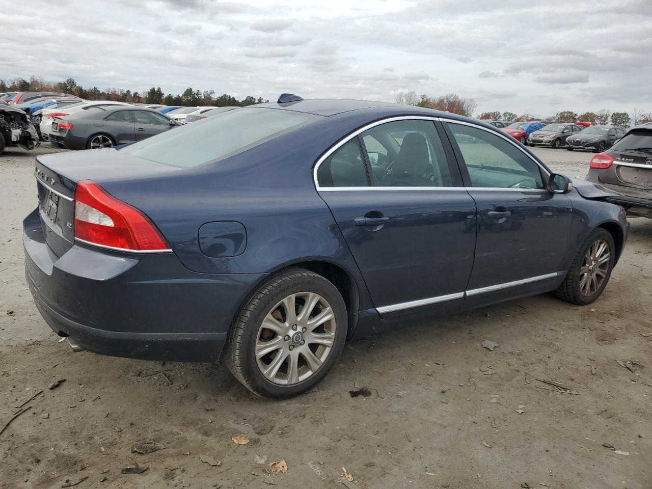 Lot #2976849799 2010 VOLVO S80 3.2