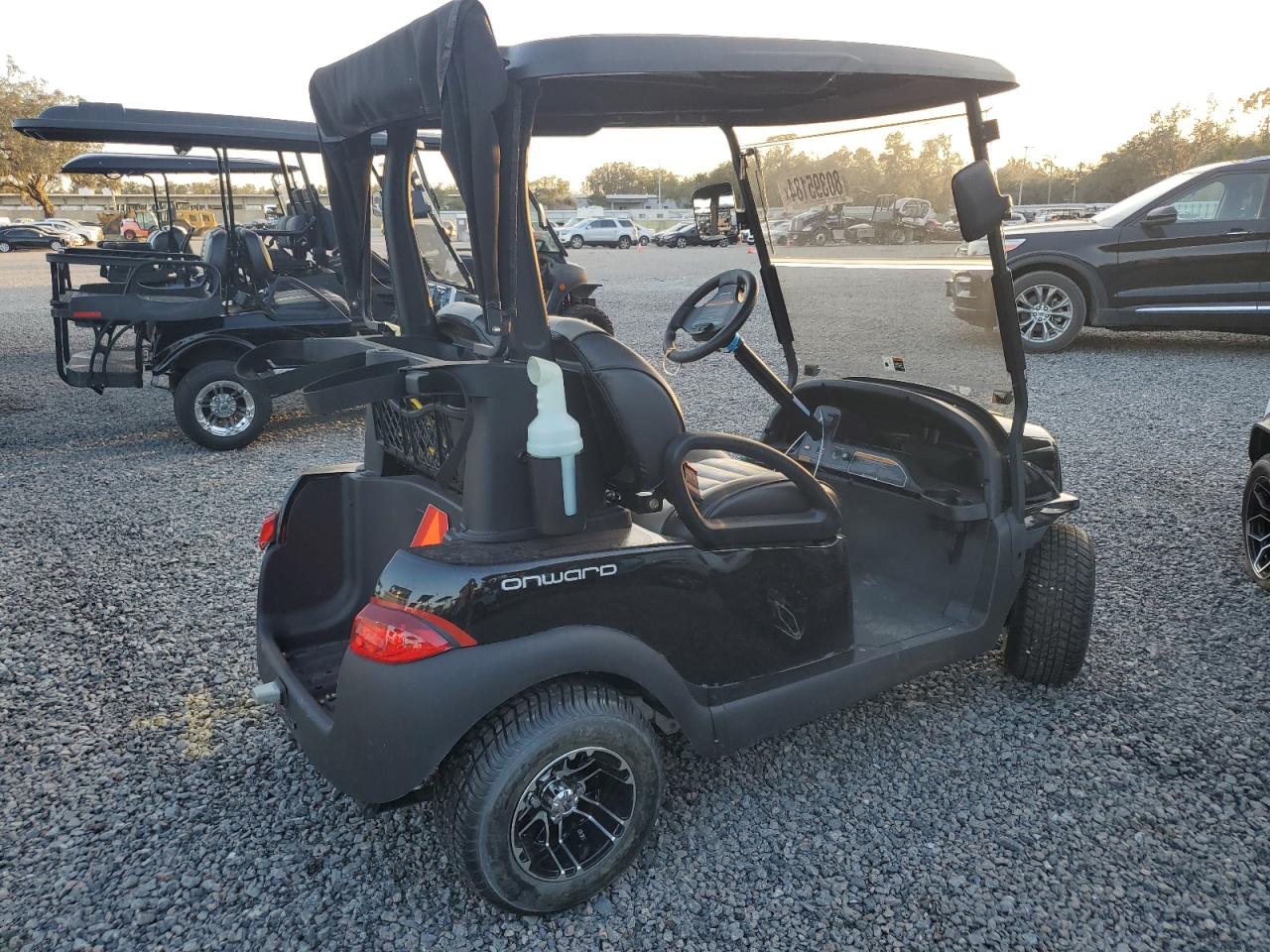 Lot #2988142996 2017 ASPT GOLF CART