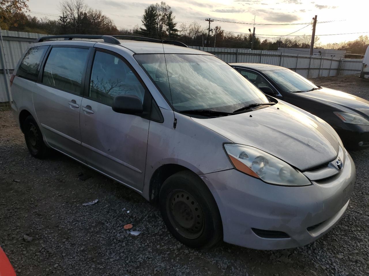 Lot #2974188349 2010 TOYOTA SIENNA CE