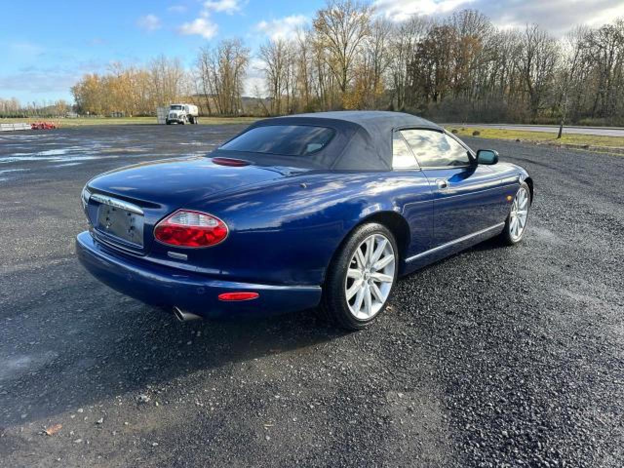 Lot #2996126390 2005 JAGUAR XK8