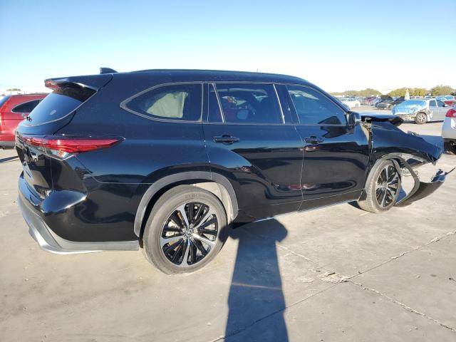 2021 TOYOTA HIGHLANDER - 5TDLZRAH8MS033083