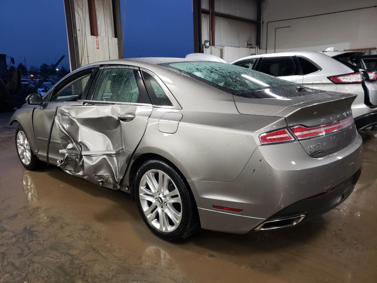 Lot #2994108302 2016 LINCOLN MKZ HYBRID