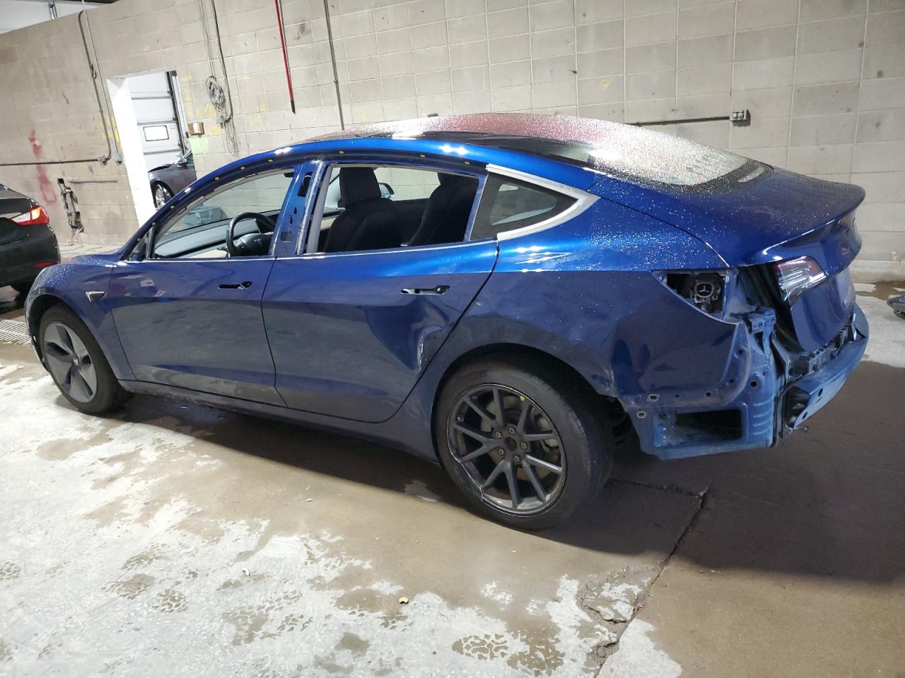 Lot #3020834759 2018 TESLA MODEL 3