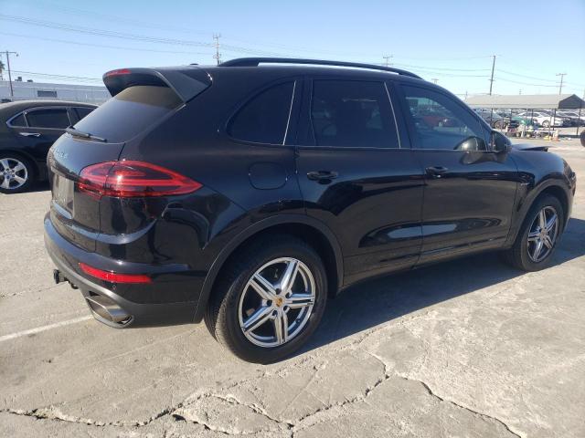 VIN WP1AF2A22GKA43959 2016 PORSCHE CAYENNE no.3