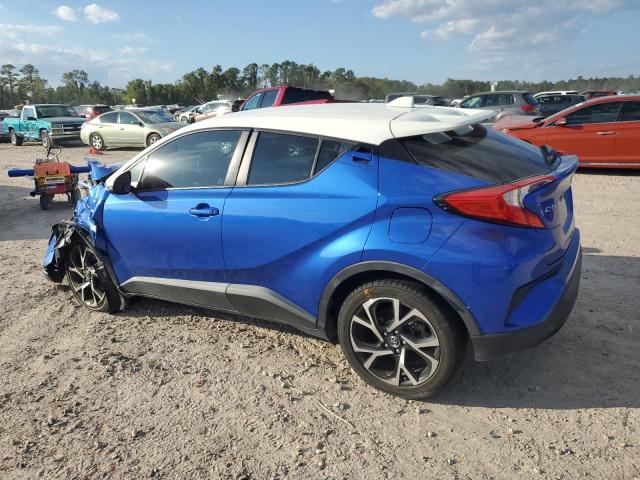 TOYOTA C-HR XLE 2019 blue  gas JTNKHMBX0K1024665 photo #3