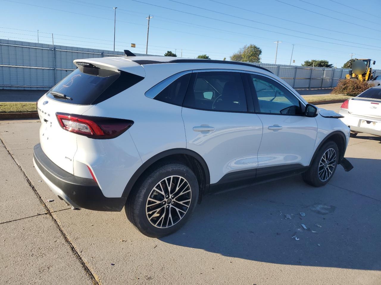 Lot #2993478196 2023 FORD ESCAPE