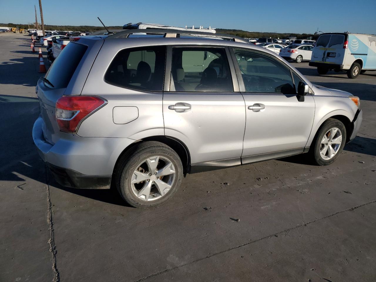 Lot #2994078312 2015 SUBARU FORESTER 2