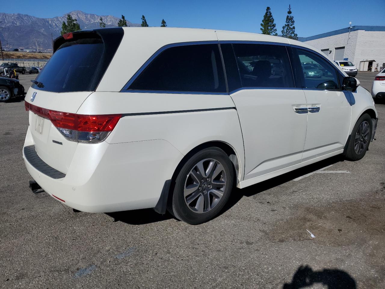 Lot #2986371174 2015 HONDA ODYSSEY TO