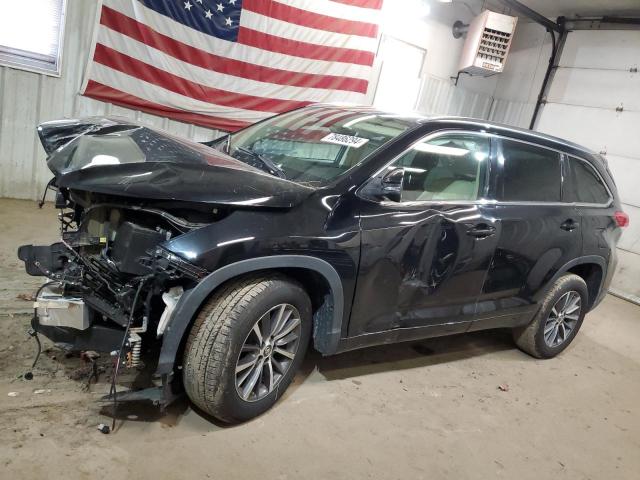 VIN 5TDKZRFH9JS542633 2018 Toyota Highlander, SE no.1