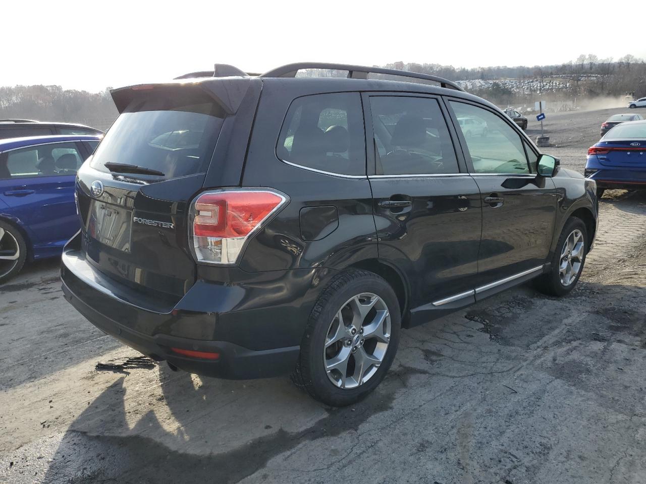 Lot #2991702102 2018 SUBARU FORESTER 2