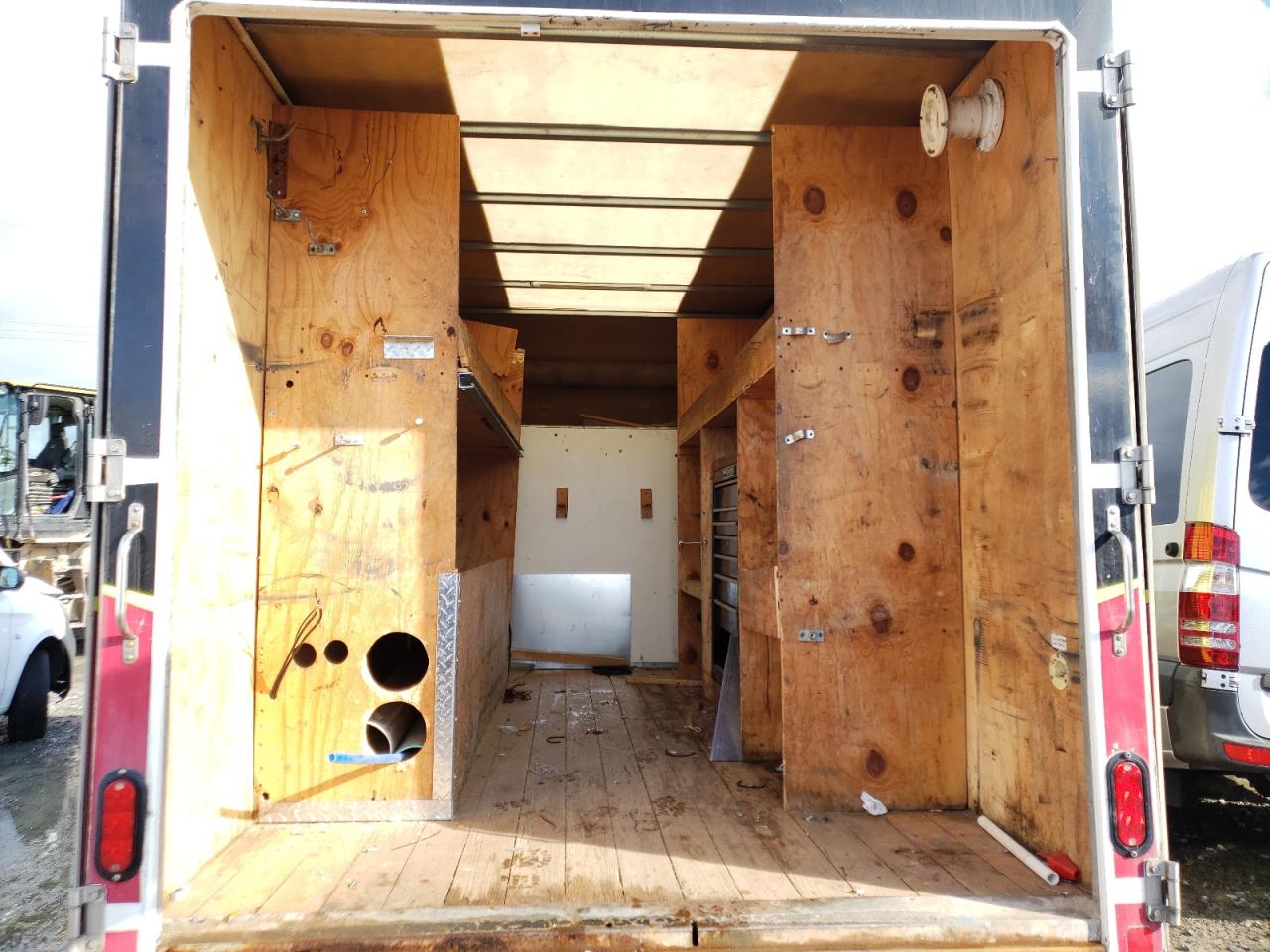 FORD ECONOLINE E350 SUPER DUTY CUTAWAY VAN