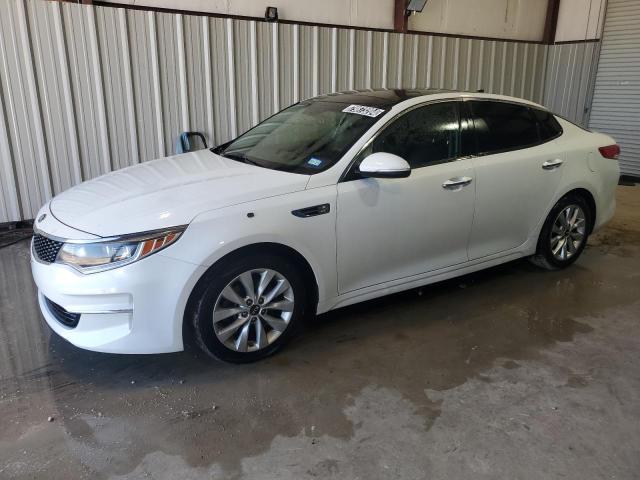 VIN 5XXGU4L3XJG206975 2018 KIA OPTIMA no.1