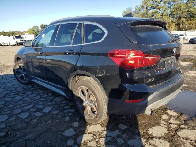 VIN WBXHT3C30J5L29838 2018 BMW X1 no.2