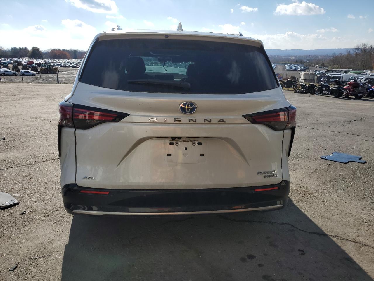 Lot #3029572099 2023 TOYOTA SIENNA LIM