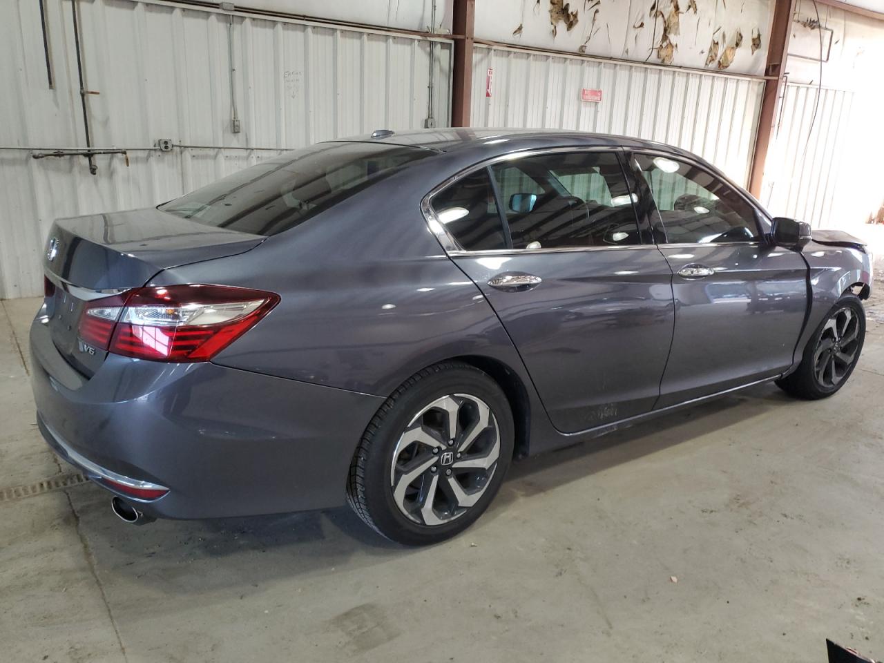 Lot #3028597923 2016 HONDA ACCORD EXL