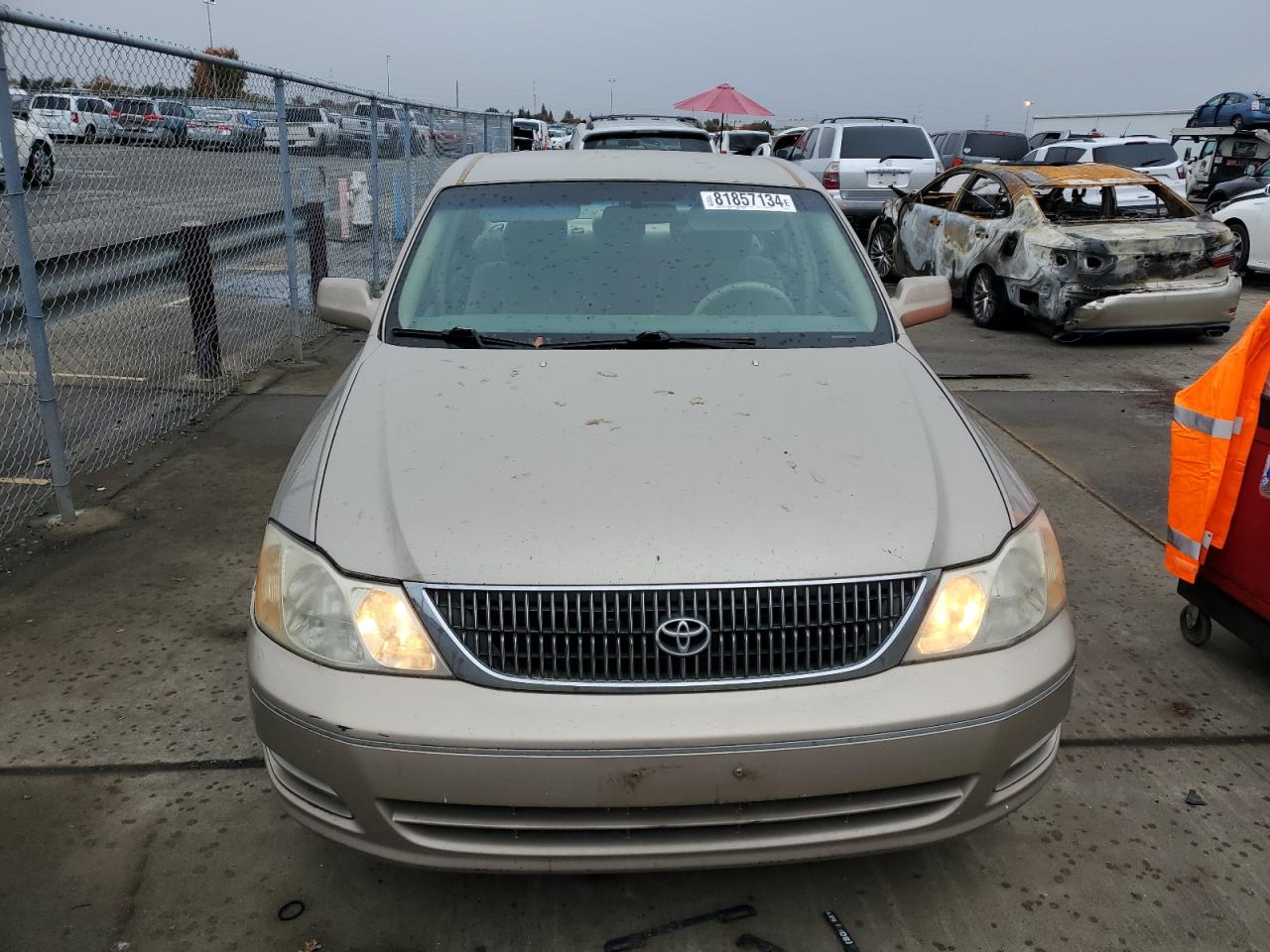 Lot #3030399478 2000 TOYOTA AVALON XL