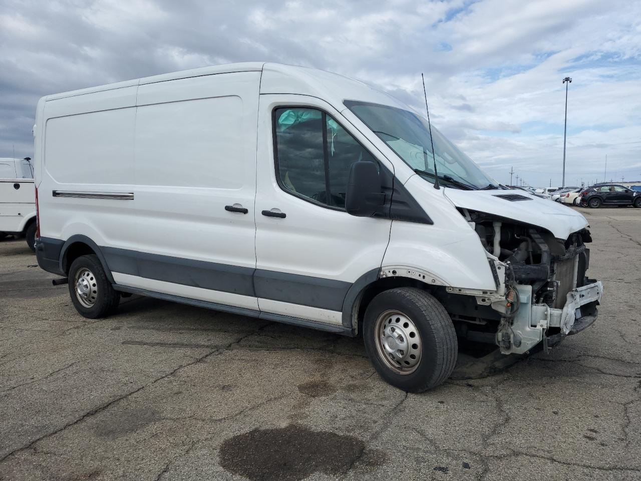 Lot #2979228033 2020 FORD TRANSIT T-