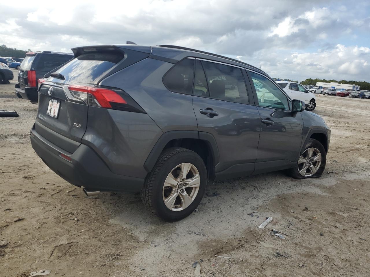 Lot #2986822274 2021 TOYOTA RAV4 XLE