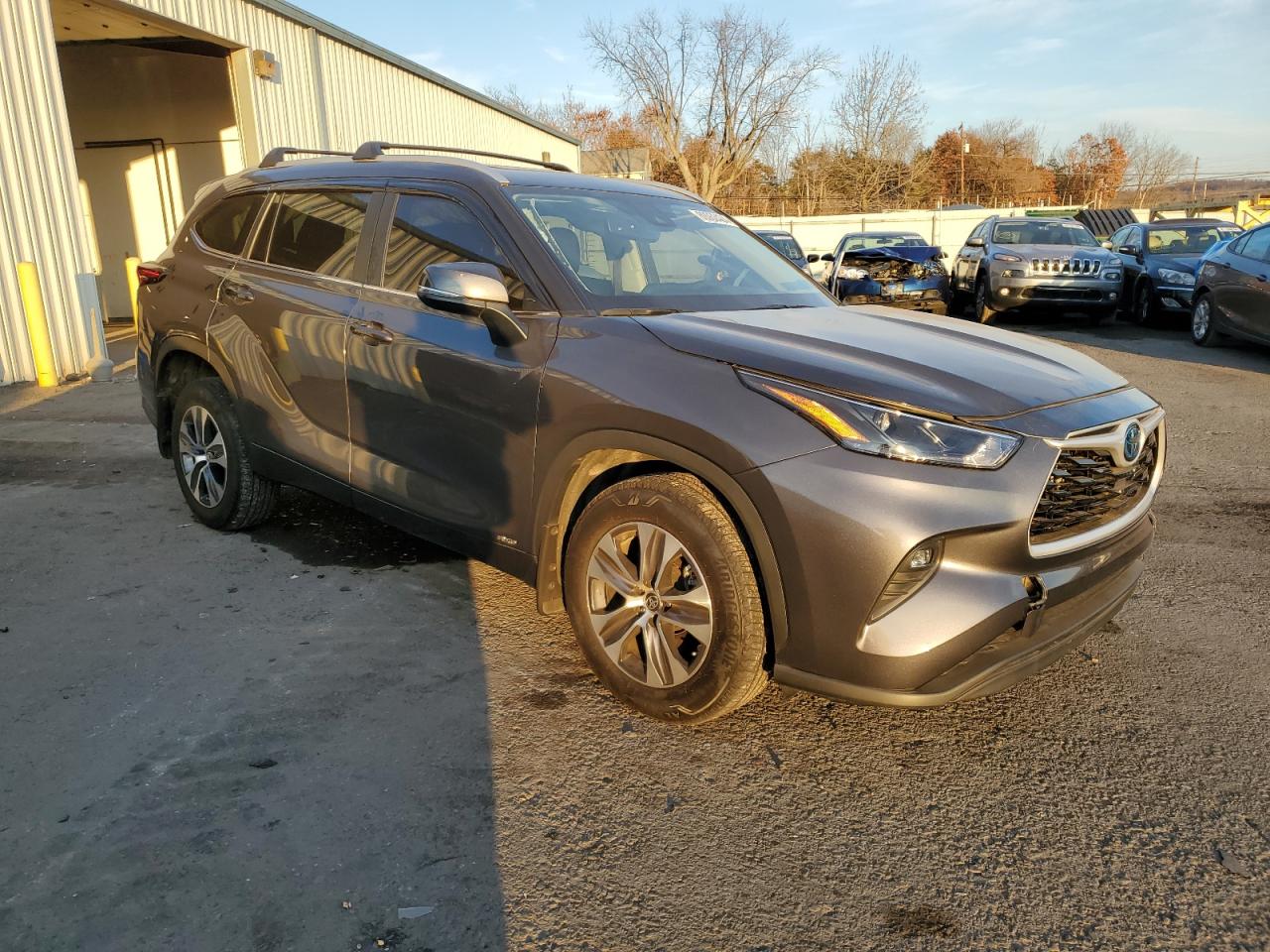 Lot #2988350772 2024 TOYOTA HIGHLANDER