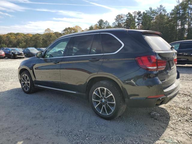 VIN 5UXKR2C32H0X03402 2017 BMW X5 no.2