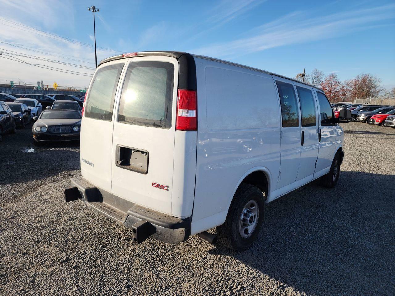 Lot #2993753163 2021 GMC SAVANA G25