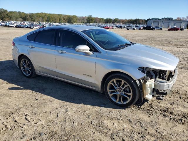 2019 FORD FUSION TIT - 3FA6P0RUXKR273290