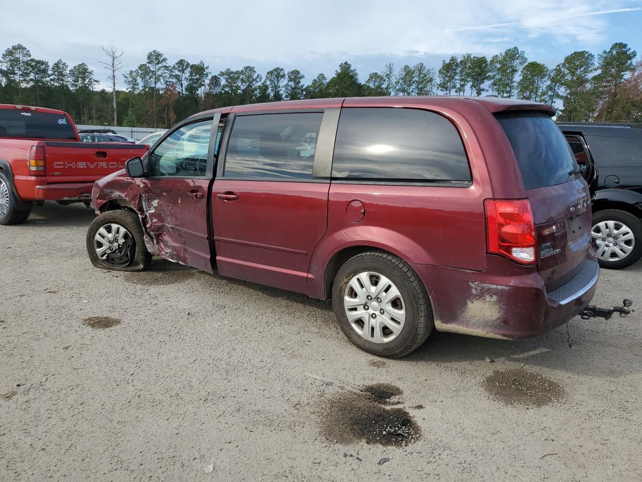 Lot #3311734217 2017 DODGE GRAND CARA