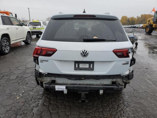 2018 VOLKSWAGEN TIGUAN SE - 3VV2B7AX9JM205212