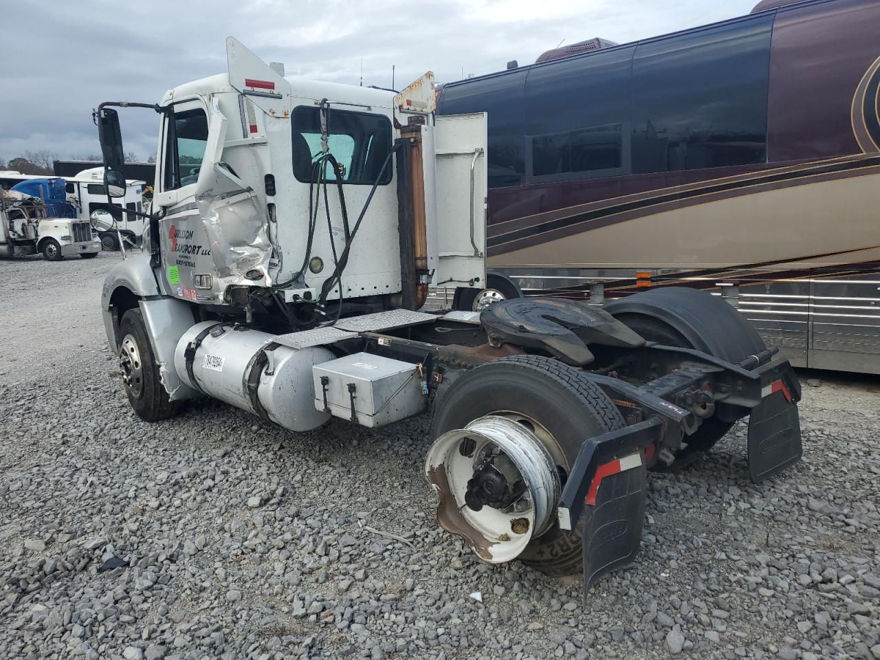 Lot #2962563774 2007 FREIGHTLINER COLUMBIA 1