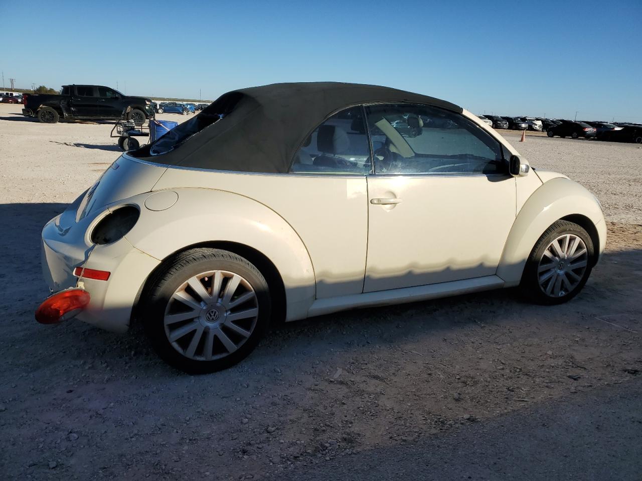 Lot #3024712657 2008 VOLKSWAGEN NEW BEETLE