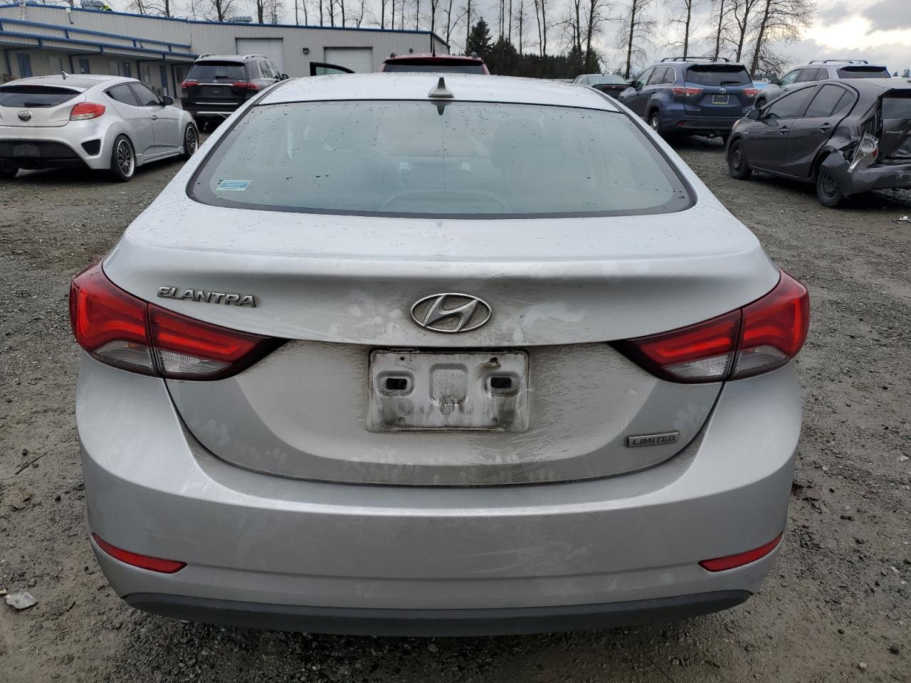 Lot #3029800244 2014 HYUNDAI ELANTRA SE