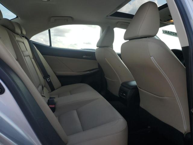 2017 LEXUS IS 200T - JTHBA1D27H5055579