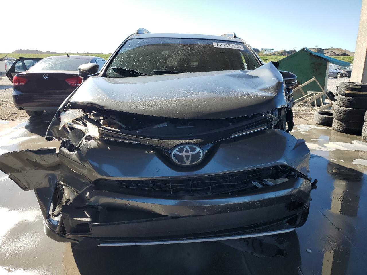 Lot #3028547940 2017 TOYOTA RAV4 XLE