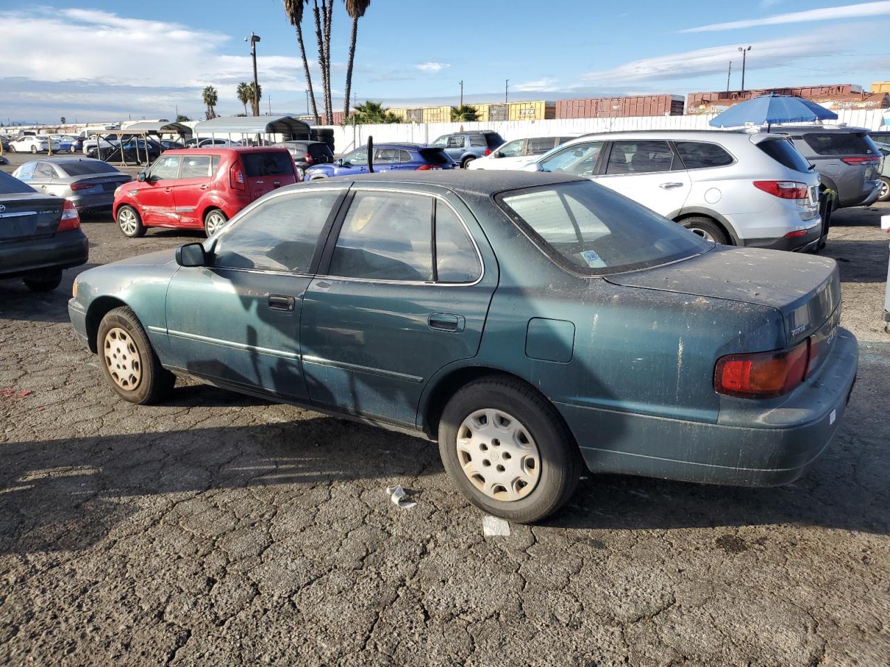 Lot #3008906576 1996 TOYOTA CAMRY DX