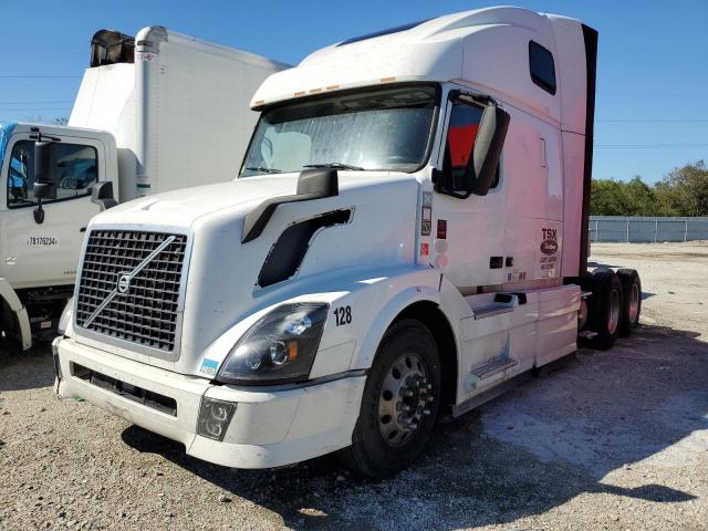 VOLVO VN VNL 2015 white  diesel 4V4NC9EH2FN927128 photo #3