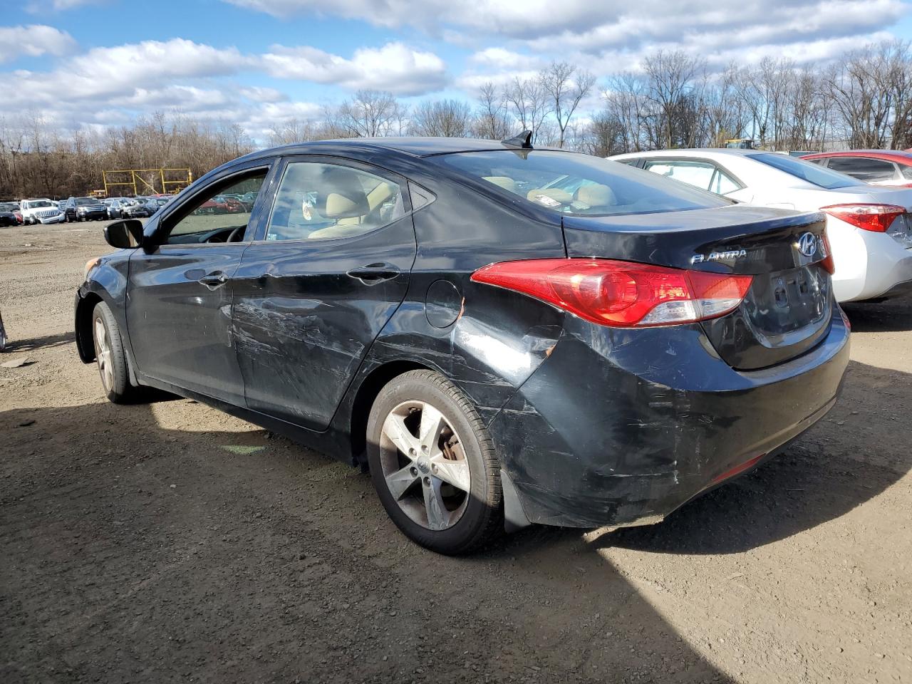 Lot #2993284855 2013 HYUNDAI ELANTRA GL