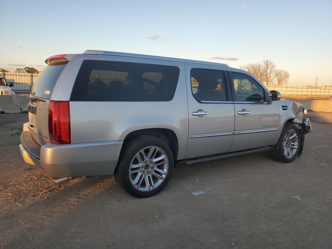 Lot #3031337719 2012 CADILLAC ESCALADE E