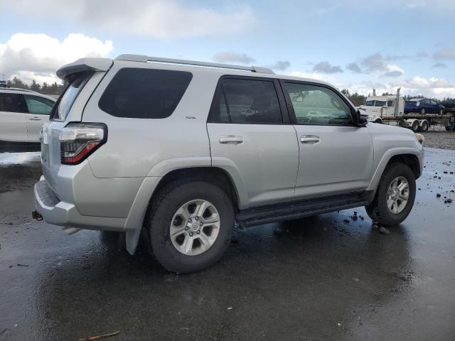 2018 TOYOTA 4RUNNER SR - JTEBU5JR4J5513792
