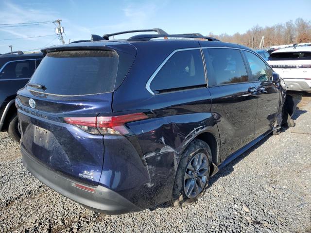 2022 TOYOTA SIENNA XLE - 5TDYSKFC9NS055934