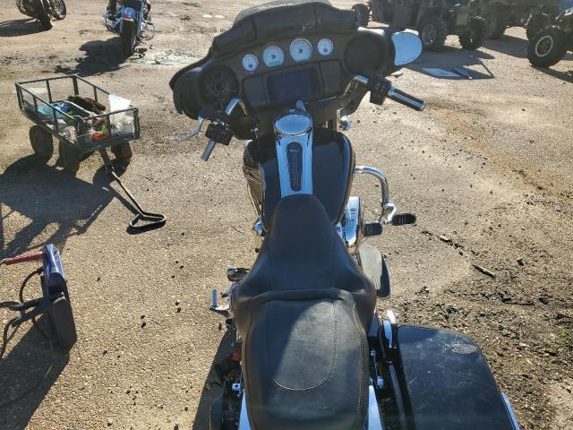 2023 HARLEY-DAVIDSON FLHX 1HD1KBC18PB628299