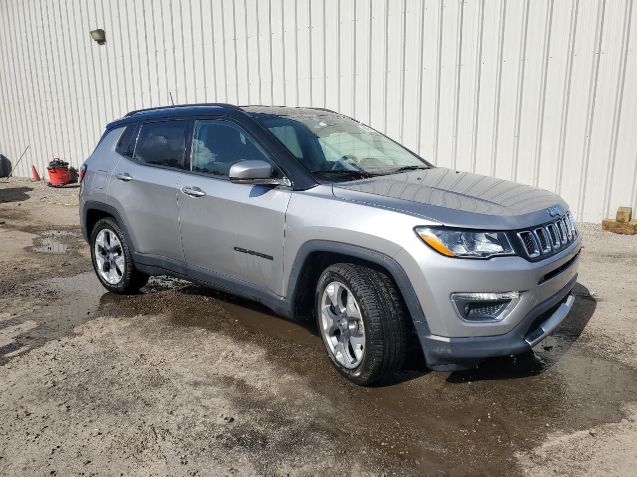 Lot #2955381467 2020 JEEP COMPASS LI